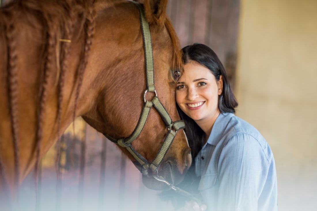 Mehr als nur langes Fell – Symptome, Diagnose, Behandlung & Fütterung - ahipos-horses